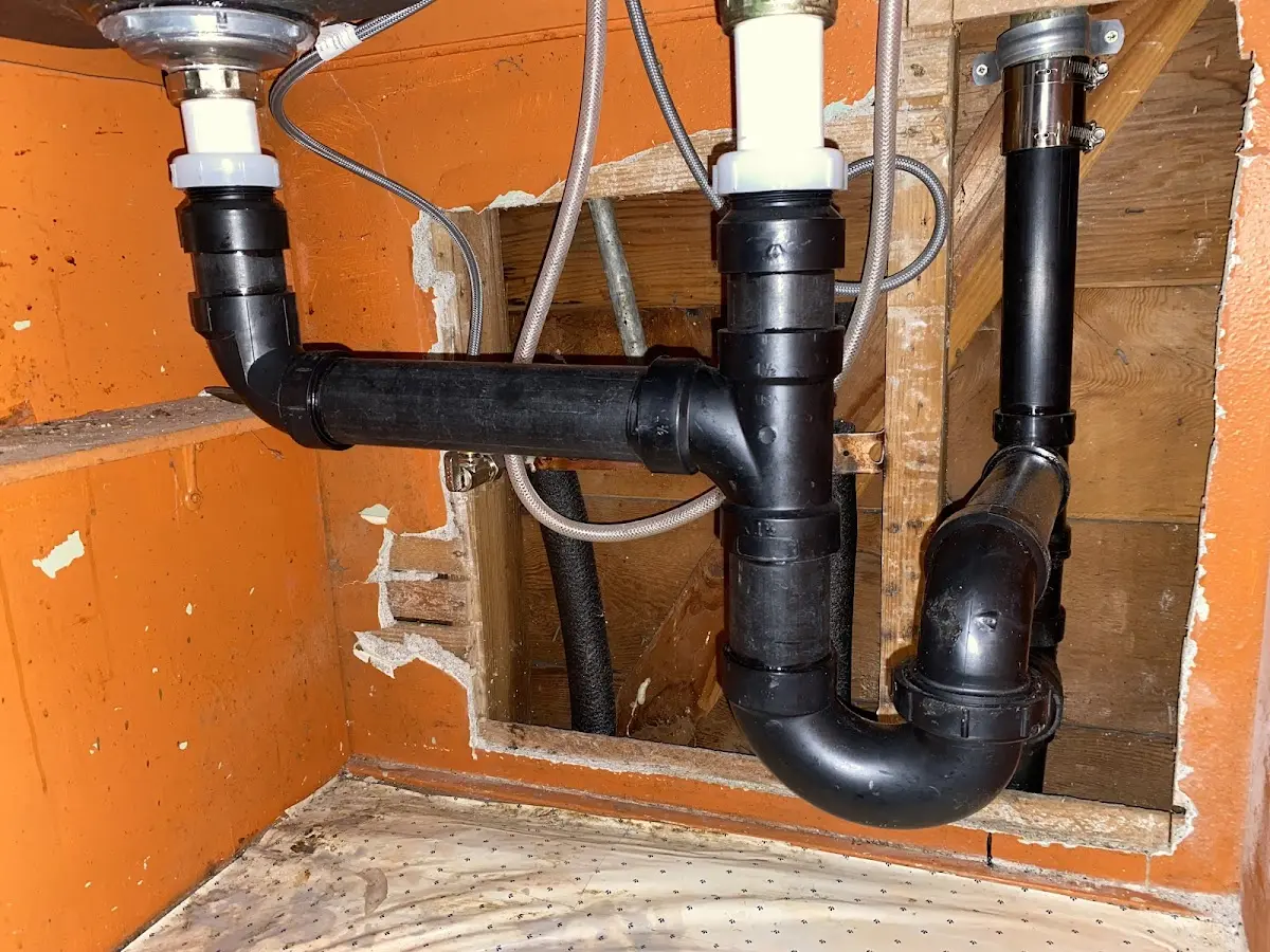 Professional Pipe Bursting equipment and tools on the job in Cohoctah